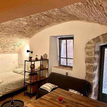 Apartment De Charme Au Coeur Du Vieux *
