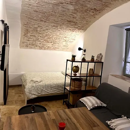 De Charme Au Coeur Du Vieux Apartment